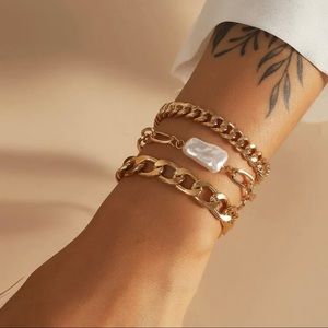 3/$30 💛 3pc Chunky Faux Pearl Chain Bracelets